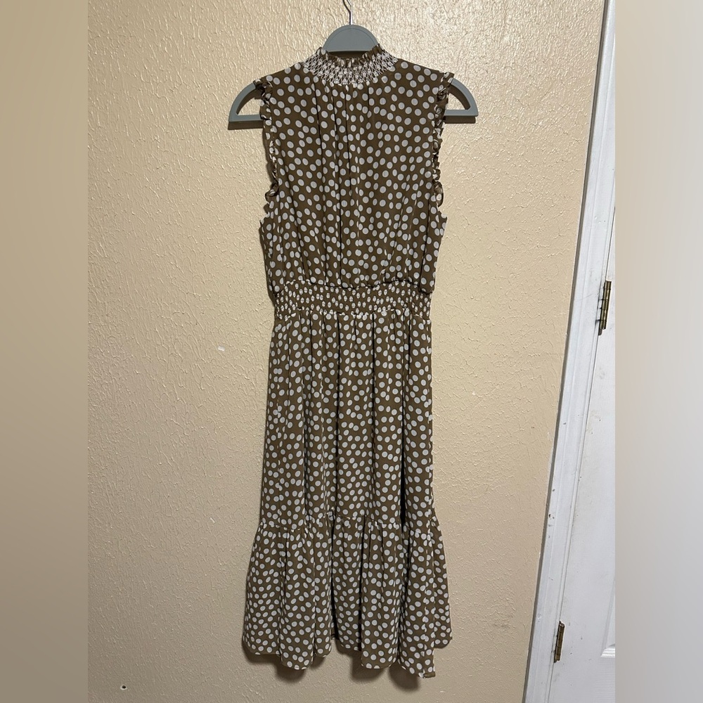 J Crew Smocked-Waist Midi Dress in Polka Dot Pecan Ivory Size Medium - Picture 3 of 9